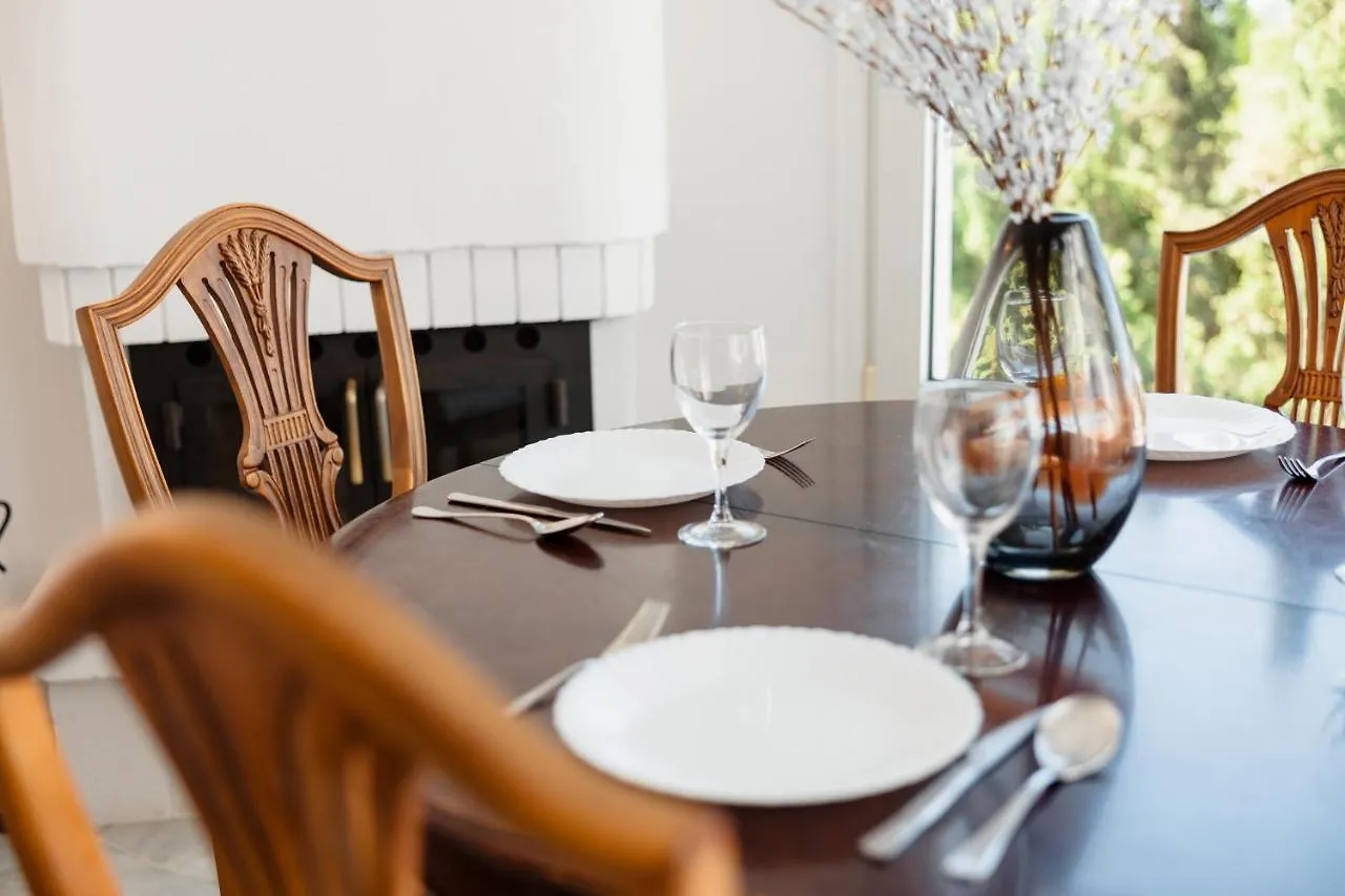 Apartment, Close To The Beach And Sea Views, In Marbella Apartment