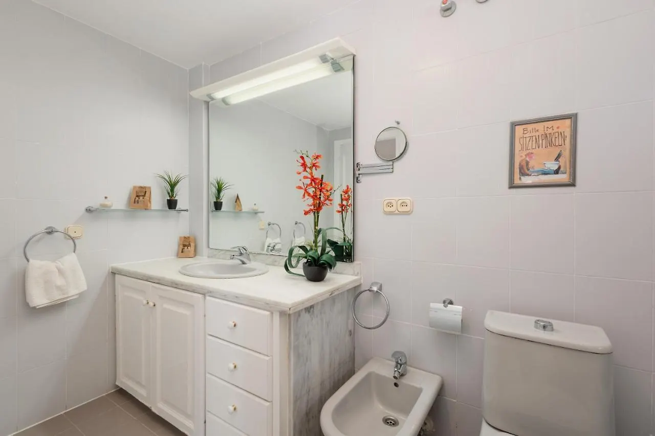 Apartment, Close To The Beach And Sea Views, In Marbella Apartment